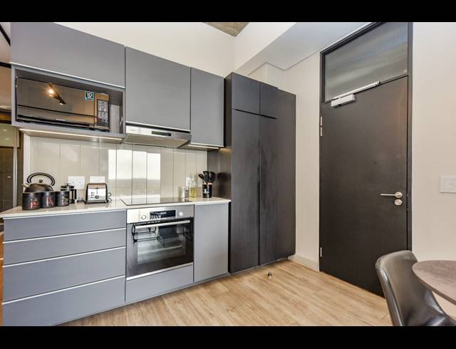 1 BEDROOM APARTMENT FOR SALE IN SANDTON CENTRAL